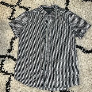 Kenneth Cole Reaction shirt